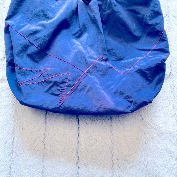 Volcom purse - Picture 4 of 9